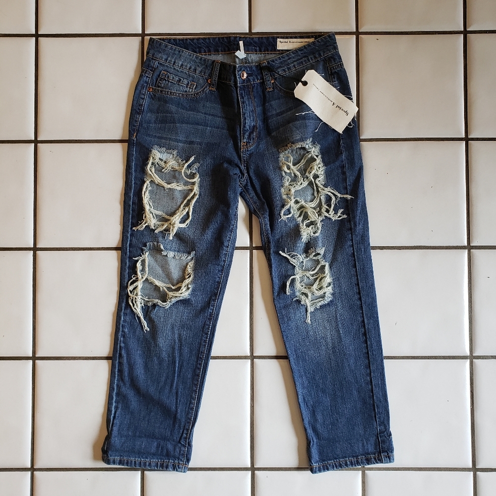 Special A NWT Boyfriend Distressed Ripped Jeans Small 29 w x 24 can be cuffed